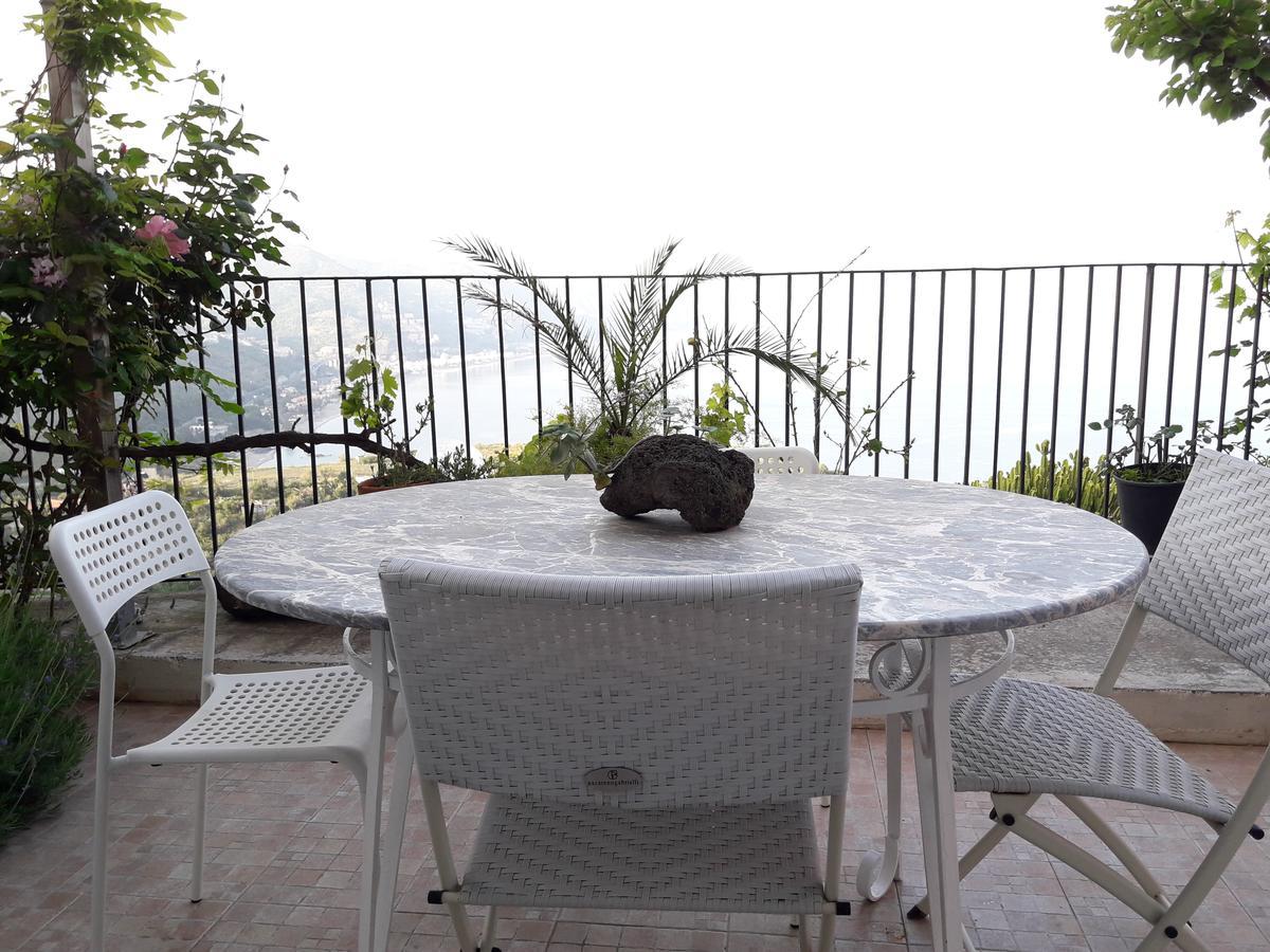 Blue Sky House Bed & Breakfast Taormina Exterior foto